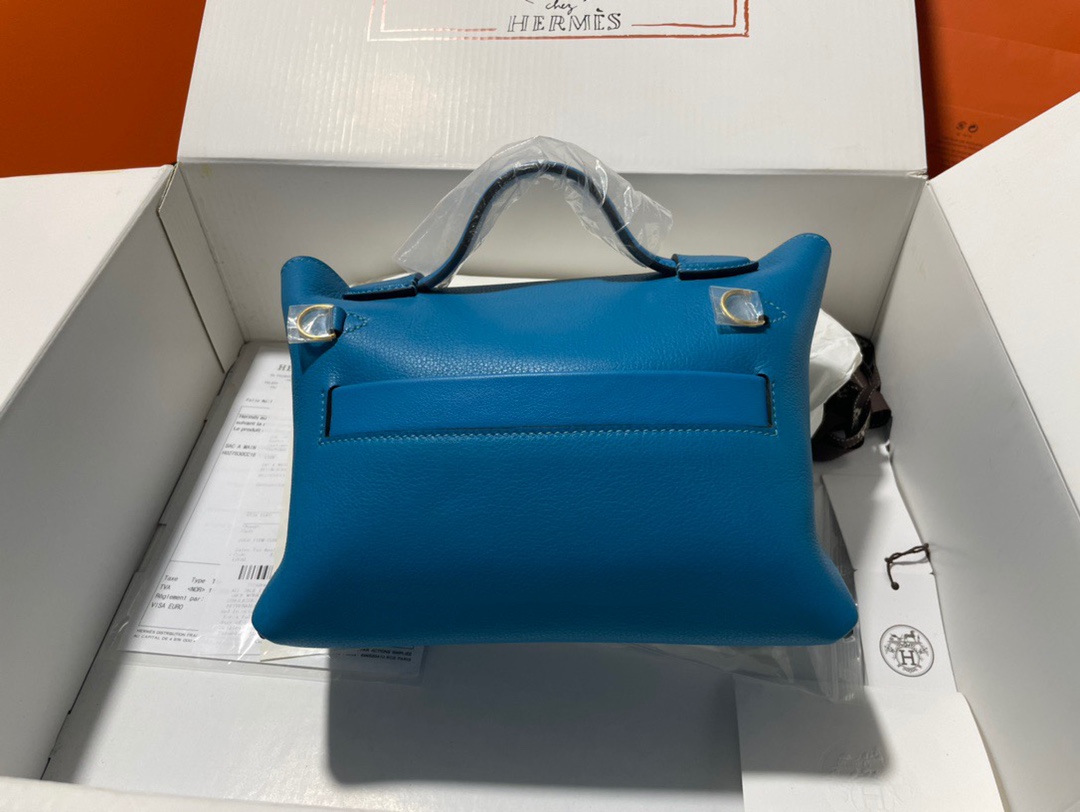 Hermes Kelly 2424 29cm Handbag in Turquoise Clemence Leather 